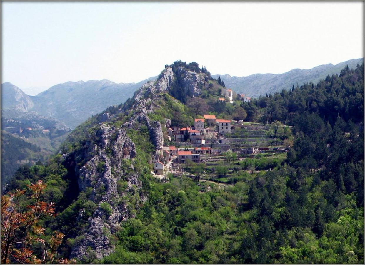 Mini Stone House Villa Omiš Екстериор снимка