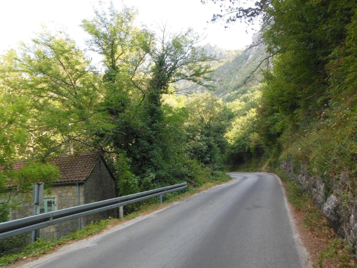 Mini Stone House Villa Omiš Екстериор снимка