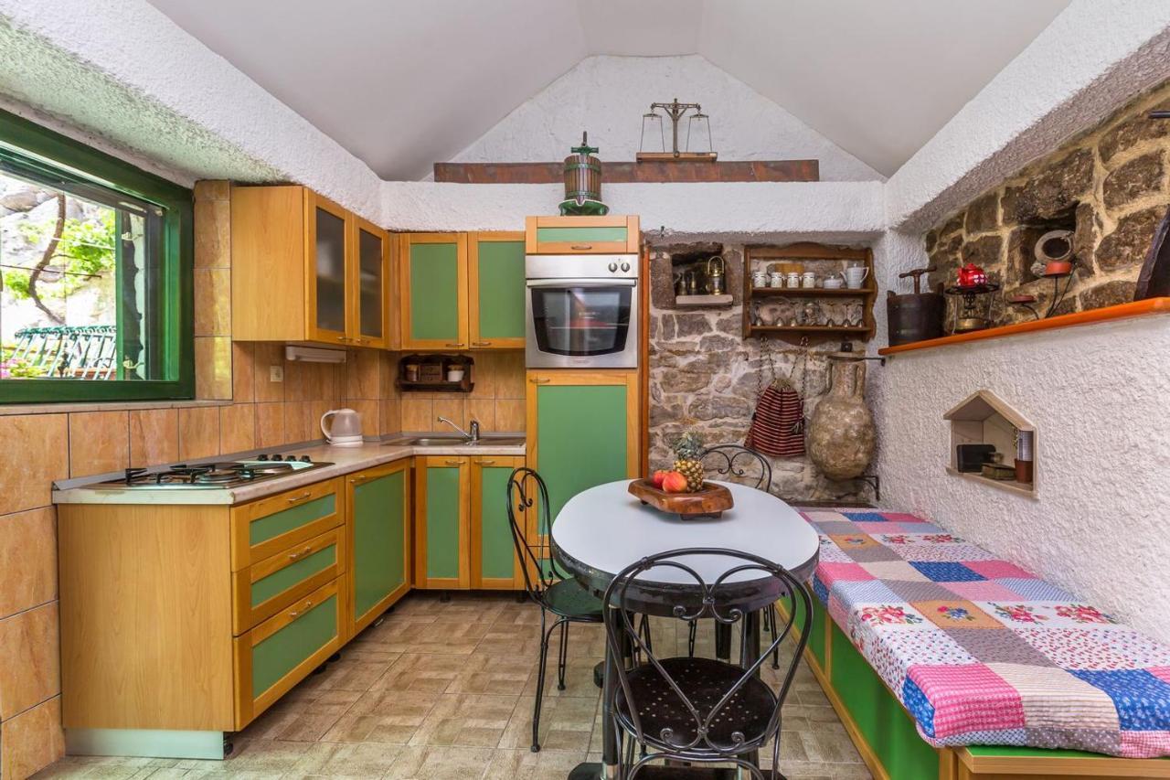 Mini Stone House Villa Omiš Екстериор снимка